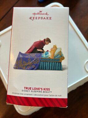 Hallmark 2014 Disney Sleeping Beauty Ornament New